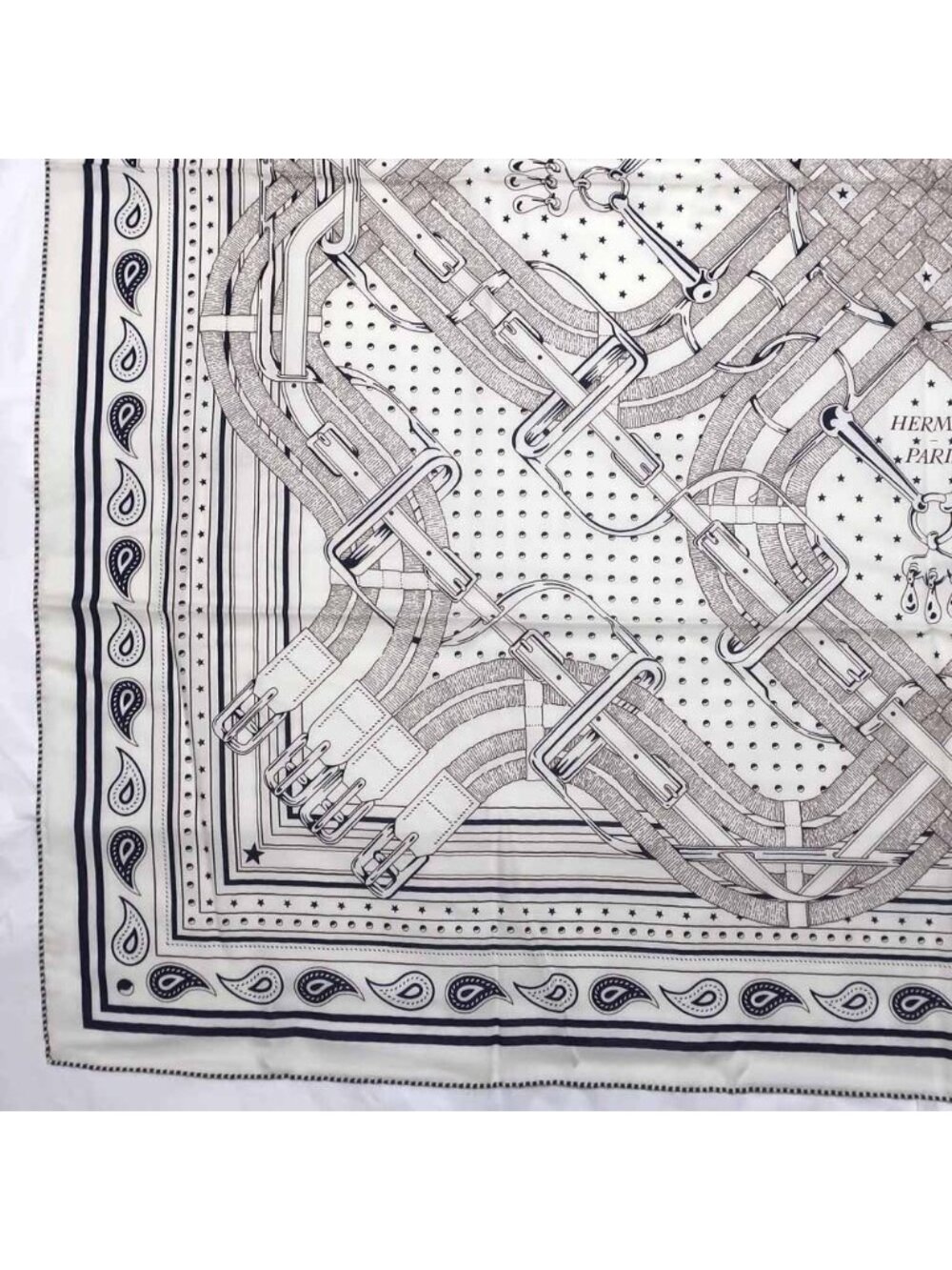 Hermes Carre 140 Mors a Jouets Bandana White Shawl Cashmere Silk Scarf - Picture 4 of 10